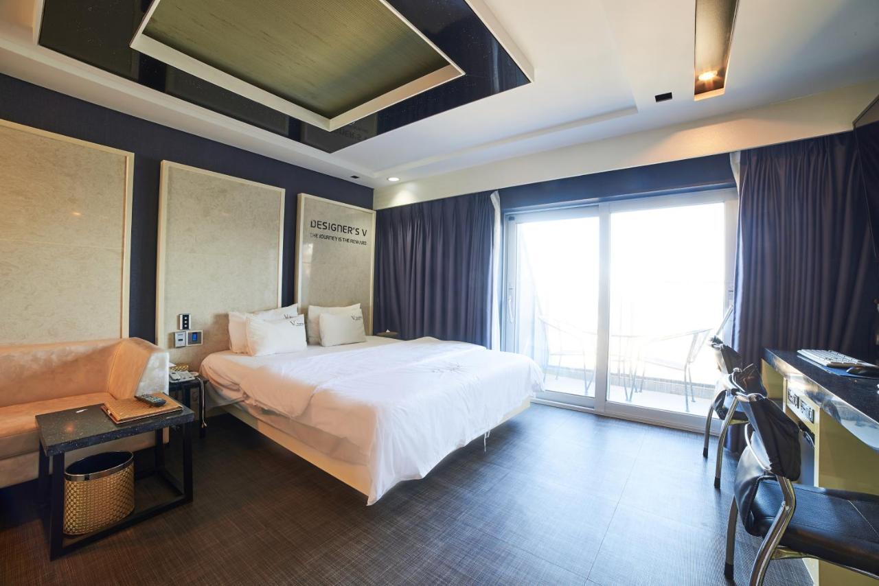 Busan Premium V Hotel Екстер'єр фото
