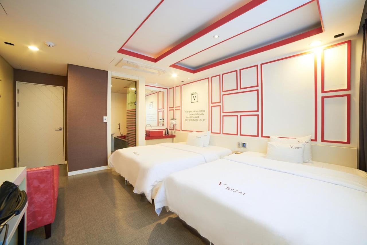 Busan Premium V Hotel Екстер'єр фото