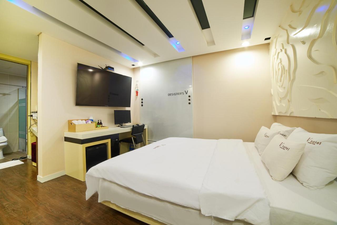 Busan Premium V Hotel Екстер'єр фото