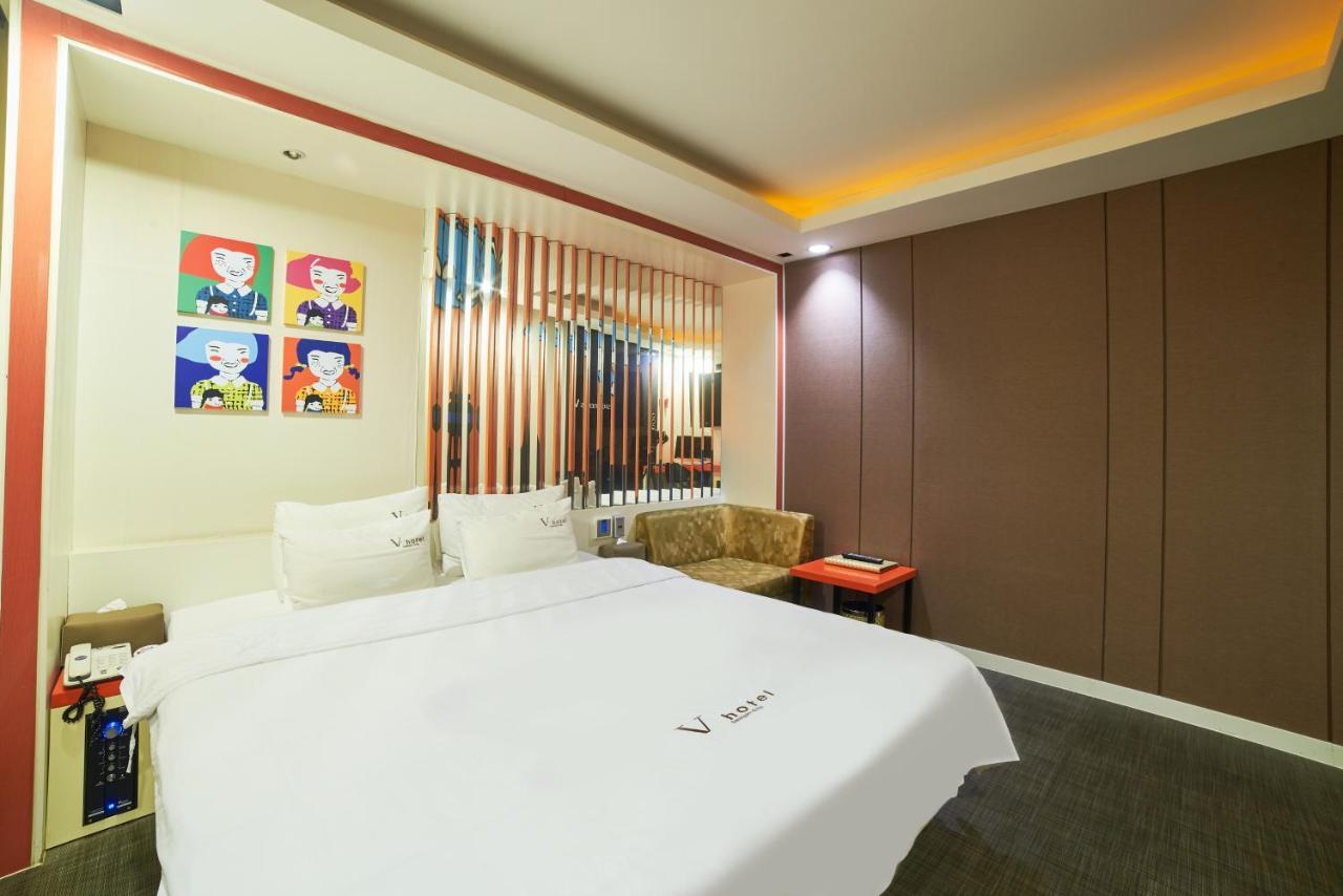 Busan Premium V Hotel Екстер'єр фото