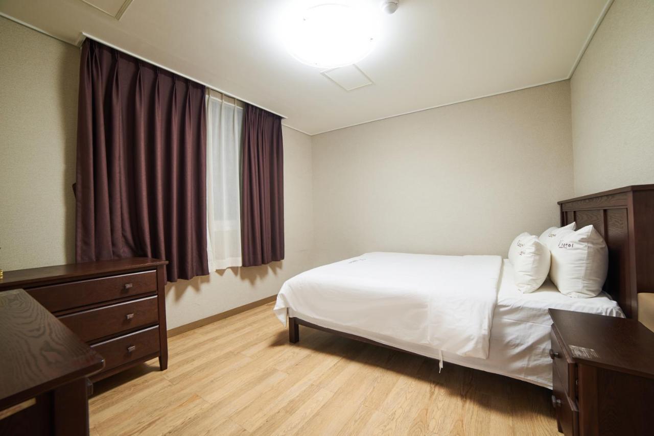Busan Premium V Hotel Екстер'єр фото