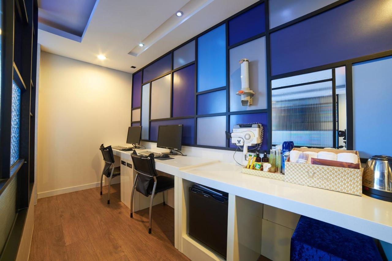 Busan Premium V Hotel Екстер'єр фото
