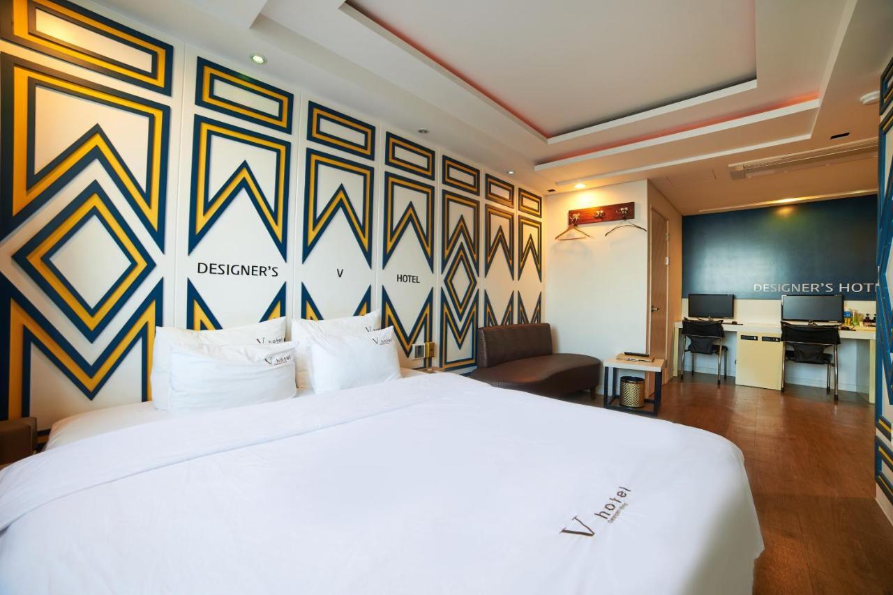 Busan Premium V Hotel Екстер'єр фото
