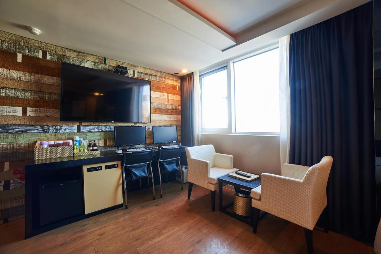 Busan Premium V Hotel Екстер'єр фото