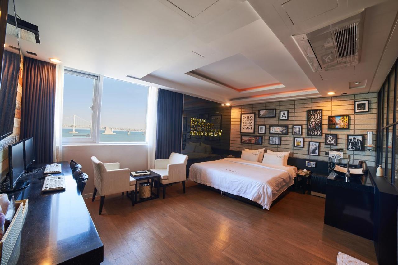 Busan Premium V Hotel Екстер'єр фото