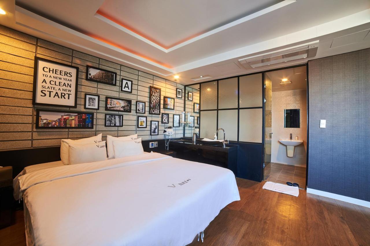 Busan Premium V Hotel Екстер'єр фото