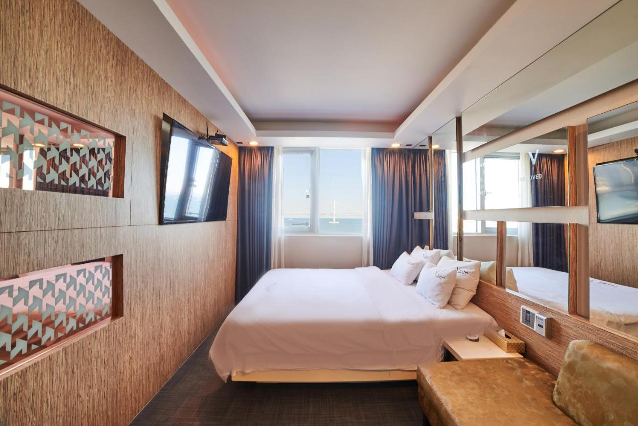 Busan Premium V Hotel Екстер'єр фото