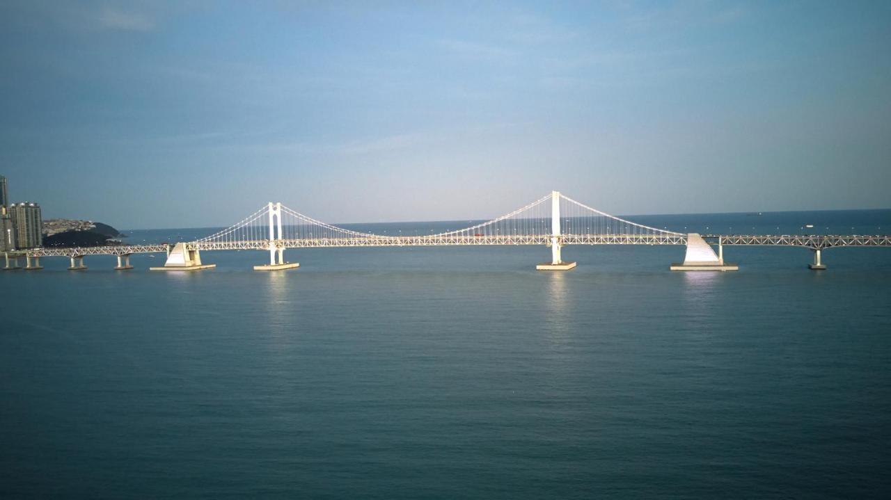 Busan Premium V Hotel Екстер'єр фото